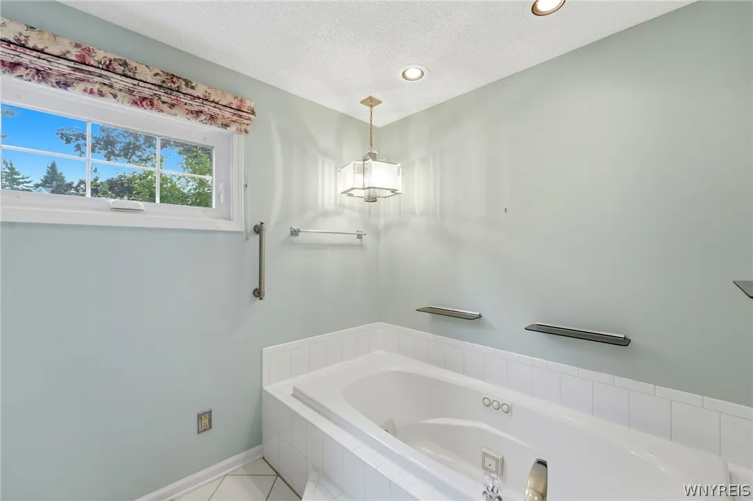 2850 Amsdell Road 21, Hamburg, New York 14075, Hamburg, New York 14075, 3 Bedrooms Bedrooms, 6 Rooms Rooms,2 BathroomsBathrooms,Residential,For Sale,2850 Amsdell Road 21, Hamburg, New York 14075,0,B1697747