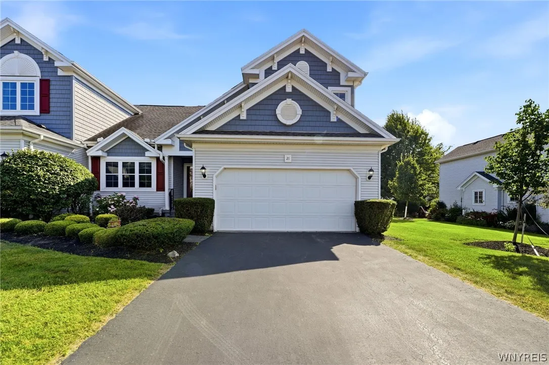 2850 Amsdell Road 21, Hamburg, New York 14075, Hamburg, New York 14075, 3 Bedrooms Bedrooms, 6 Rooms Rooms,2 BathroomsBathrooms,Residential,For Sale,2850 Amsdell Road 21, Hamburg, New York 14075,0,B1697747