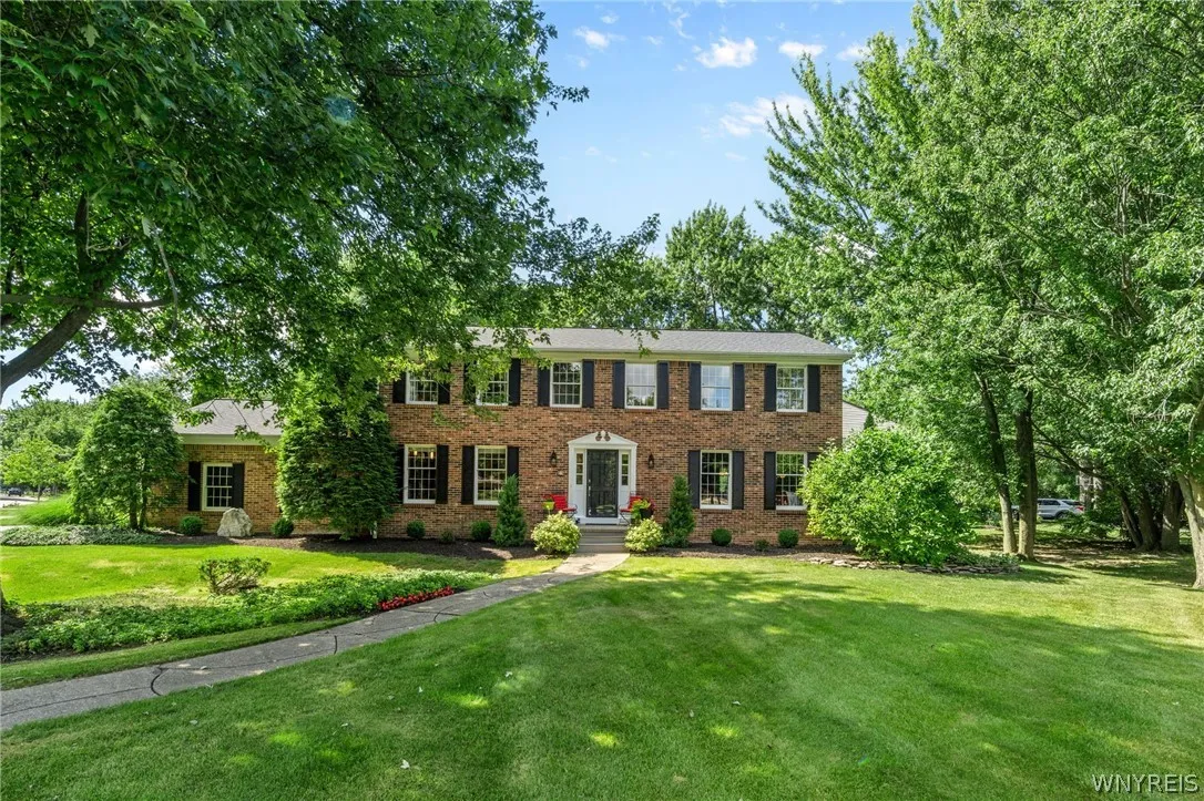 5 Shadow Wood Drive, Amherst, New York 14051, Amherst, New York 14051, 4 Bedrooms Bedrooms, 9 Rooms Rooms,2 BathroomsBathrooms,Residential,For Sale,5 Shadow Wood Drive, Amherst, New York 14051,0,B1697609
