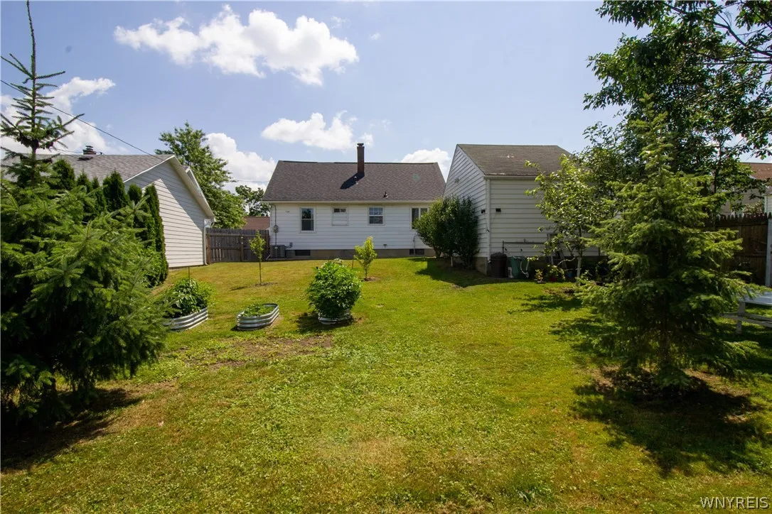 19 Avery Avenue, Lackawanna, New York 14218, Lackawanna, New York 14218, 3 Bedrooms Bedrooms, 6 Rooms Rooms,1 BathroomBathrooms,Residential,For Sale,19 Avery Avenue, Lackawanna, New York 14218,0,B1698125