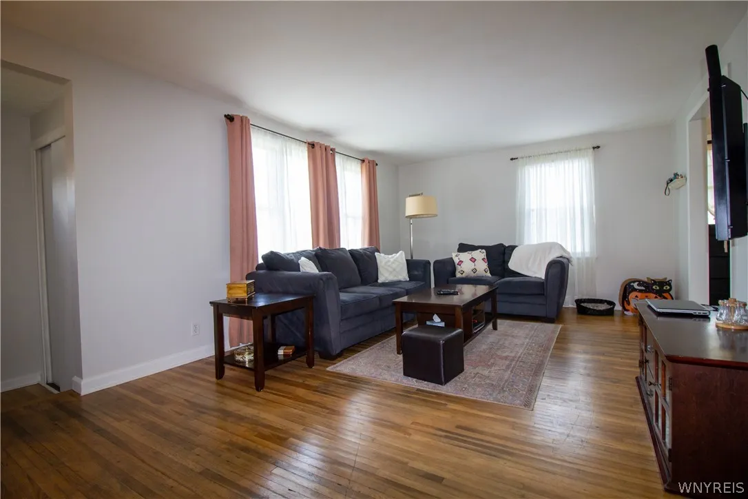 19 Avery Avenue, Lackawanna, New York 14218, Lackawanna, New York 14218, 3 Bedrooms Bedrooms, 6 Rooms Rooms,1 BathroomBathrooms,Residential,For Sale,19 Avery Avenue, Lackawanna, New York 14218,0,B1698125