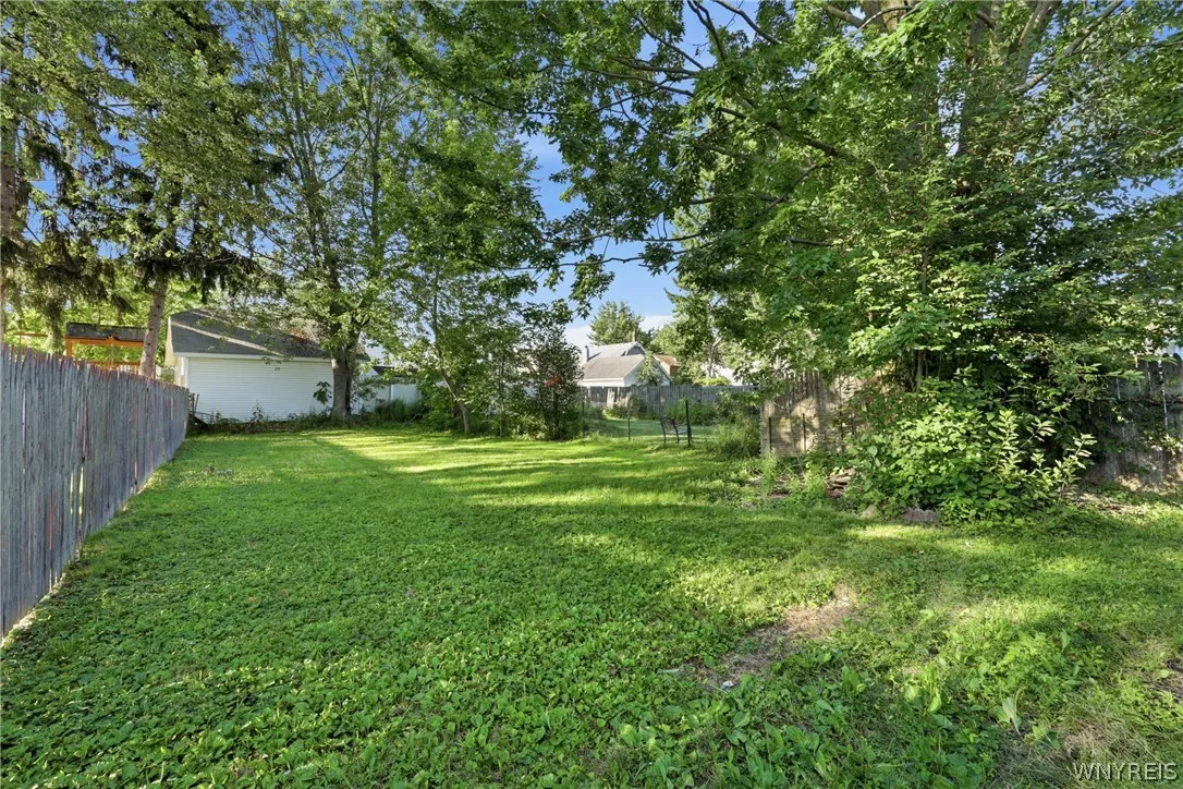 78 Elm Street, Tonawanda, New York 14150, Tonawanda, New York 14150, 4 Bedrooms Bedrooms, 10 Rooms Rooms,2 BathroomsBathrooms,Residential,For Sale,78 Elm Street, Tonawanda, New York 14150,0,B1696890