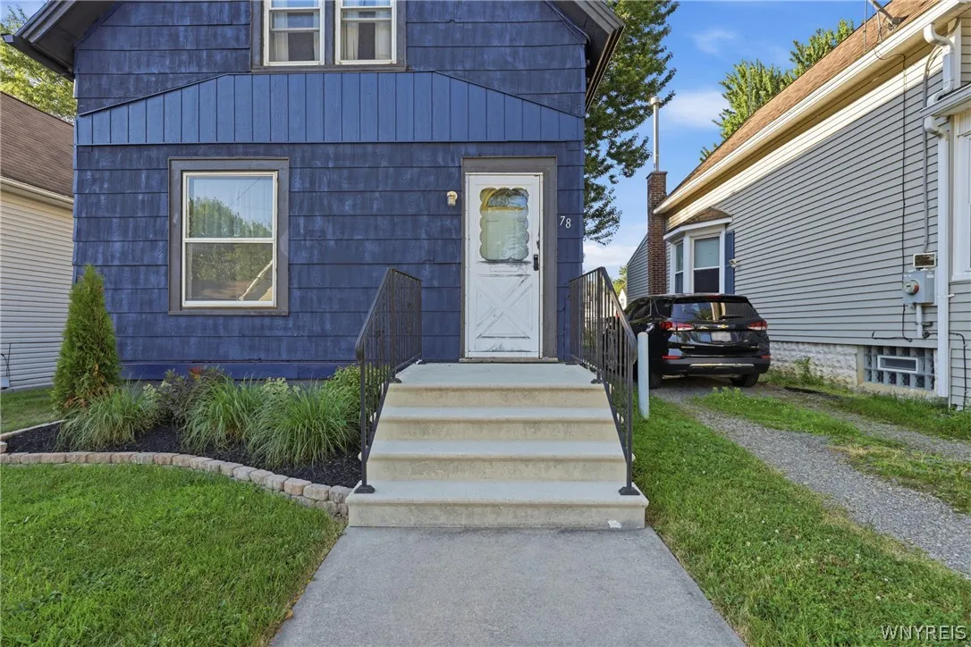 78 Elm Street, Tonawanda, New York 14150, Tonawanda, New York 14150, 4 Bedrooms Bedrooms, 10 Rooms Rooms,2 BathroomsBathrooms,Residential,For Sale,78 Elm Street, Tonawanda, New York 14150,0,B1696890