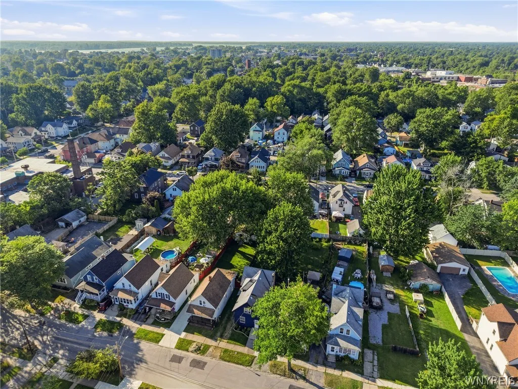 78 Elm Street, Tonawanda, New York 14150, Tonawanda, New York 14150, 4 Bedrooms Bedrooms, 10 Rooms Rooms,2 BathroomsBathrooms,Residential,For Sale,78 Elm Street, Tonawanda, New York 14150,0,B1696890