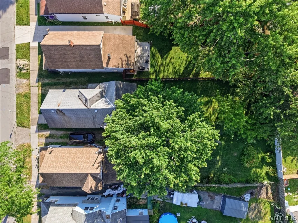 78 Elm Street, Tonawanda, New York 14150, Tonawanda, New York 14150, 4 Bedrooms Bedrooms, 10 Rooms Rooms,2 BathroomsBathrooms,Residential,For Sale,78 Elm Street, Tonawanda, New York 14150,0,B1696890