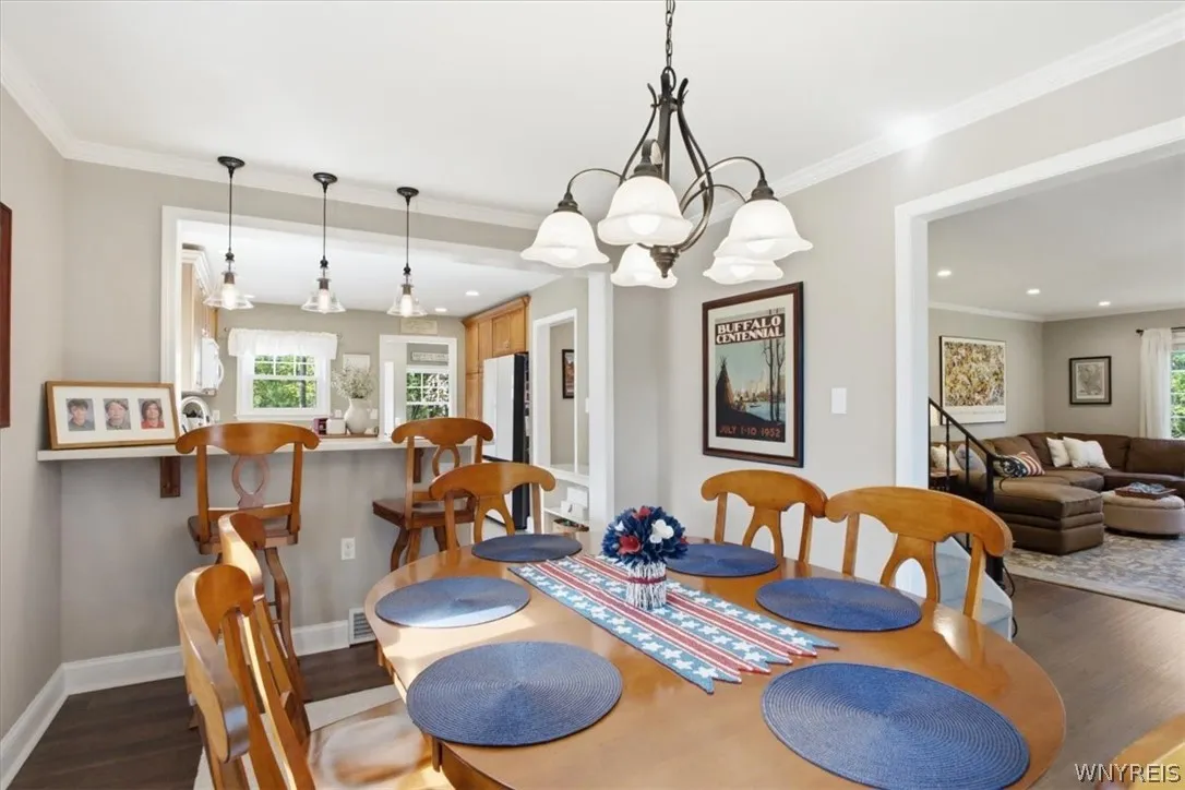 5370 Seneca Street, West Seneca, New York 14224, West Seneca, New York 14224, 4 Bedrooms Bedrooms, 7 Rooms Rooms,2 BathroomsBathrooms,Residential,For Sale,5370 Seneca Street, West Seneca, New York 14224,0,B1697689