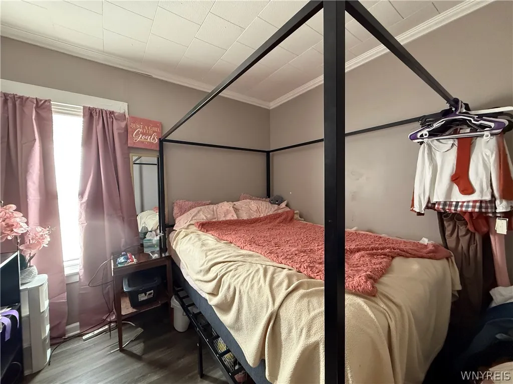88 Newfield Street, Buffalo, New York 14207, Buffalo, New York 14207, 4 Bedrooms Bedrooms, 6 Rooms Rooms,1 BathroomBathrooms,Residential,For Sale,88 Newfield Street, Buffalo, New York 14207,0,B1696413