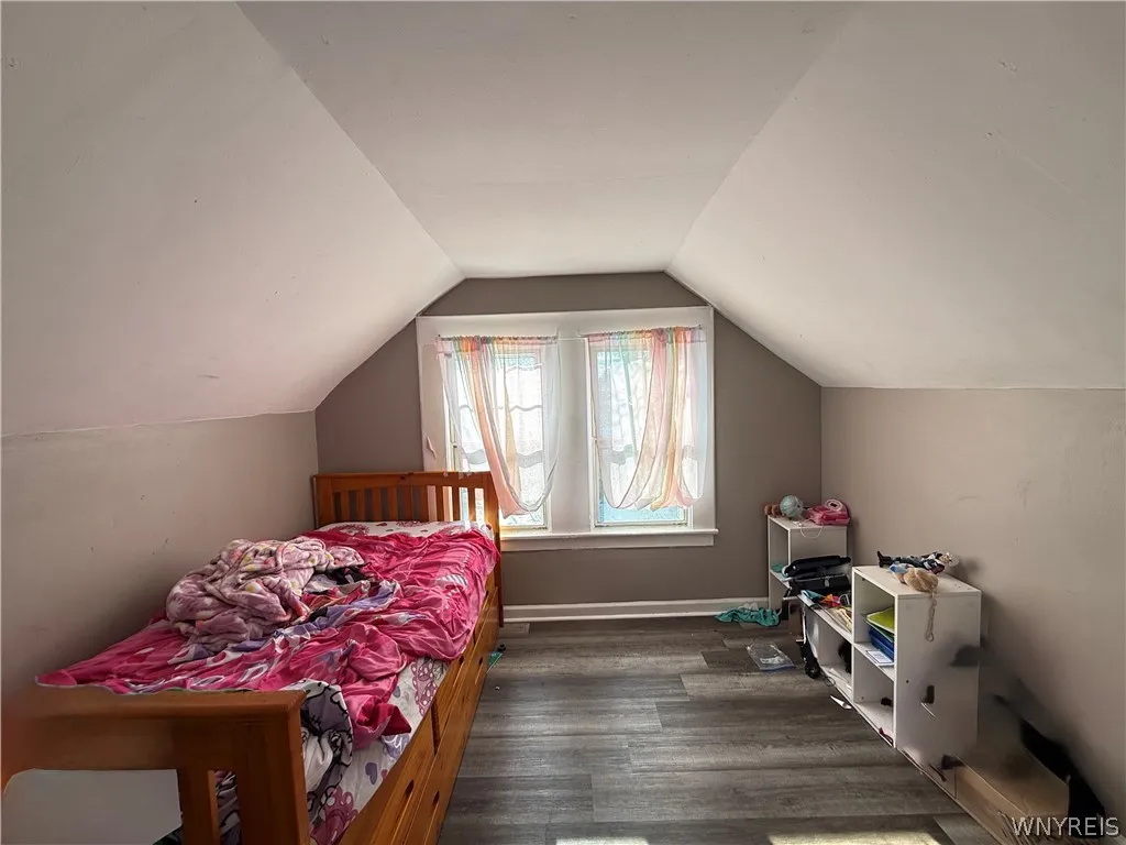 88 Newfield Street, Buffalo, New York 14207, Buffalo, New York 14207, 4 Bedrooms Bedrooms, 6 Rooms Rooms,1 BathroomBathrooms,Residential,For Sale,88 Newfield Street, Buffalo, New York 14207,0,B1696413