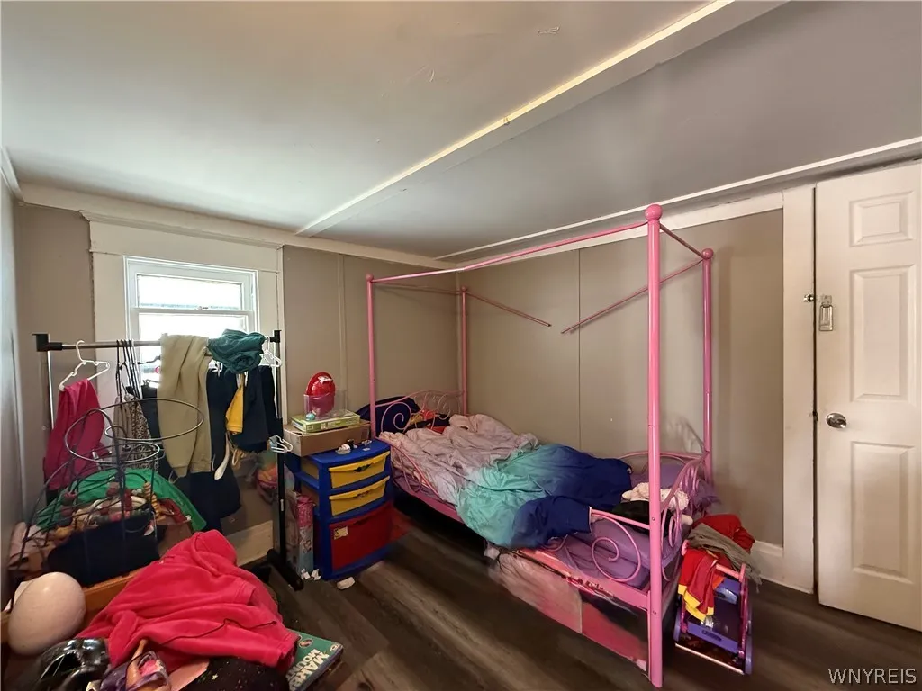 88 Newfield Street, Buffalo, New York 14207, Buffalo, New York 14207, 4 Bedrooms Bedrooms, 6 Rooms Rooms,1 BathroomBathrooms,Residential,For Sale,88 Newfield Street, Buffalo, New York 14207,0,B1696413