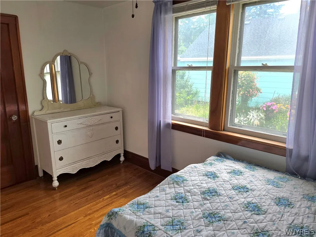 36 Dellwood Road, Amherst, New York 14226, Amherst, New York 14226, 7 Bedrooms Bedrooms, ,3 BathroomsBathrooms,Residential,For Sale,36 Dellwood Road, Amherst, New York 14226,0,B1698038