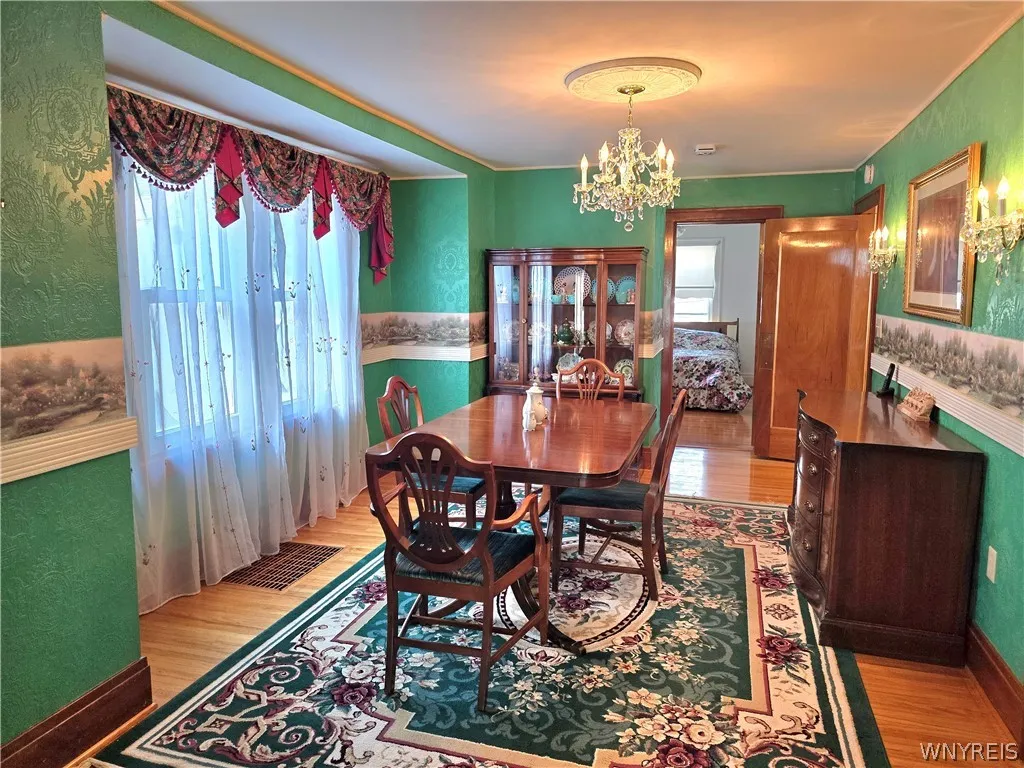 36 Dellwood Road, Amherst, New York 14226, Amherst, New York 14226, 7 Bedrooms Bedrooms, ,3 BathroomsBathrooms,Residential,For Sale,36 Dellwood Road, Amherst, New York 14226,0,B1698038