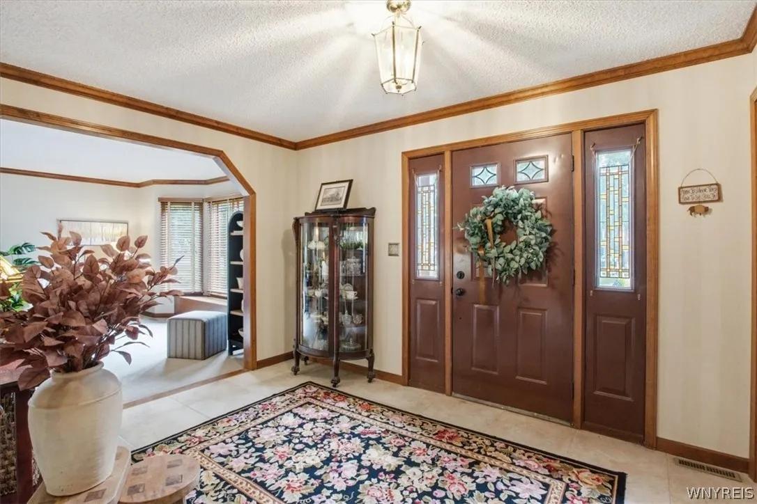 34 Birdsong Circle, Amherst, New York 14051, Amherst, New York 14051, 4 Bedrooms Bedrooms, 9 Rooms Rooms,2 BathroomsBathrooms,Residential,For Sale,34 Birdsong Circle, Amherst, New York 14051,0,B1698041