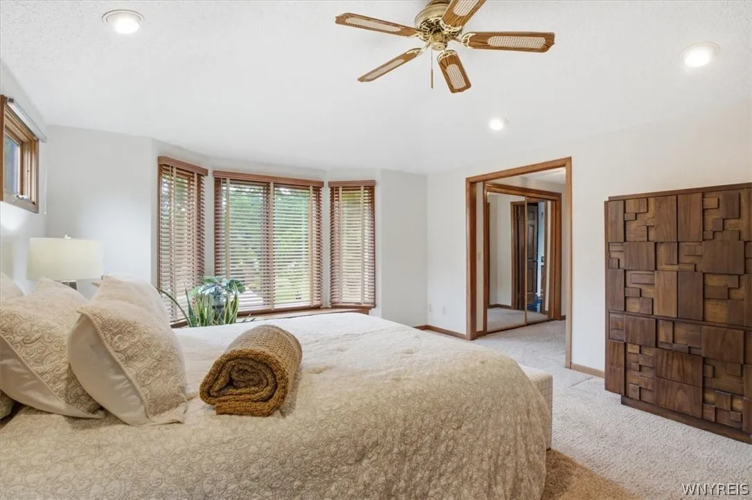 34 Birdsong Circle, Amherst, New York 14051, Amherst, New York 14051, 4 Bedrooms Bedrooms, 9 Rooms Rooms,2 BathroomsBathrooms,Residential,For Sale,34 Birdsong Circle, Amherst, New York 14051,0,B1698041