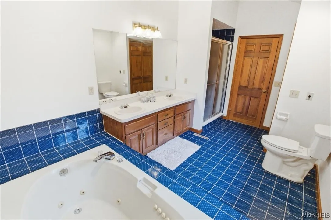 34 Birdsong Circle, Amherst, New York 14051, Amherst, New York 14051, 4 Bedrooms Bedrooms, 9 Rooms Rooms,2 BathroomsBathrooms,Residential,For Sale,34 Birdsong Circle, Amherst, New York 14051,0,B1698041