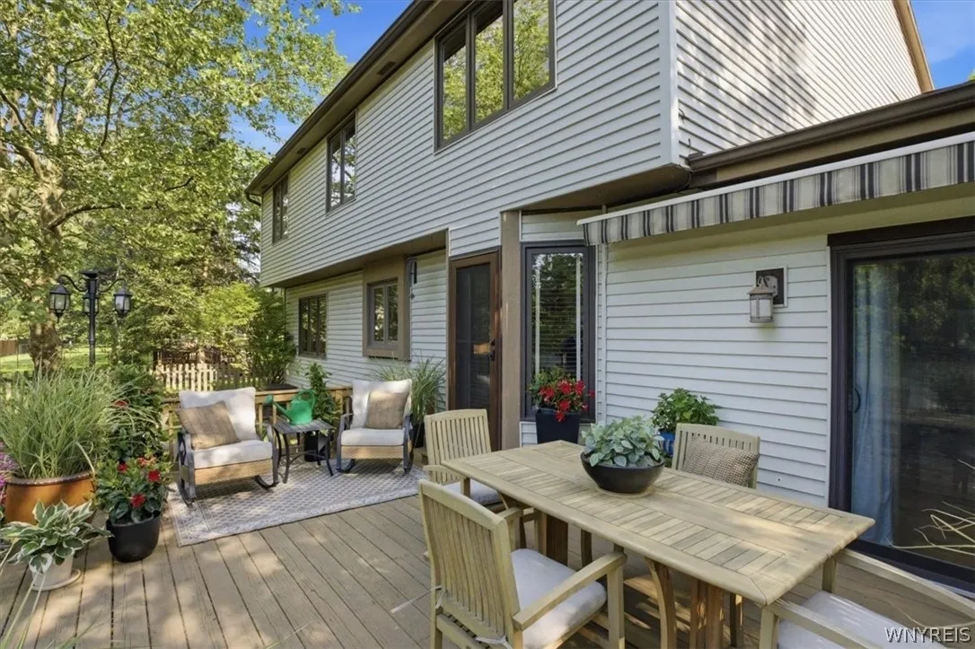 34 Birdsong Circle, Amherst, New York 14051, Amherst, New York 14051, 4 Bedrooms Bedrooms, 9 Rooms Rooms,2 BathroomsBathrooms,Residential,For Sale,34 Birdsong Circle, Amherst, New York 14051,0,B1698041