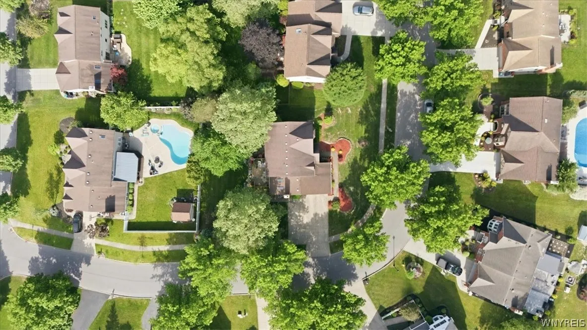 34 Birdsong Circle, Amherst, New York 14051, Amherst, New York 14051, 4 Bedrooms Bedrooms, 9 Rooms Rooms,2 BathroomsBathrooms,Residential,For Sale,34 Birdsong Circle, Amherst, New York 14051,0,B1698041