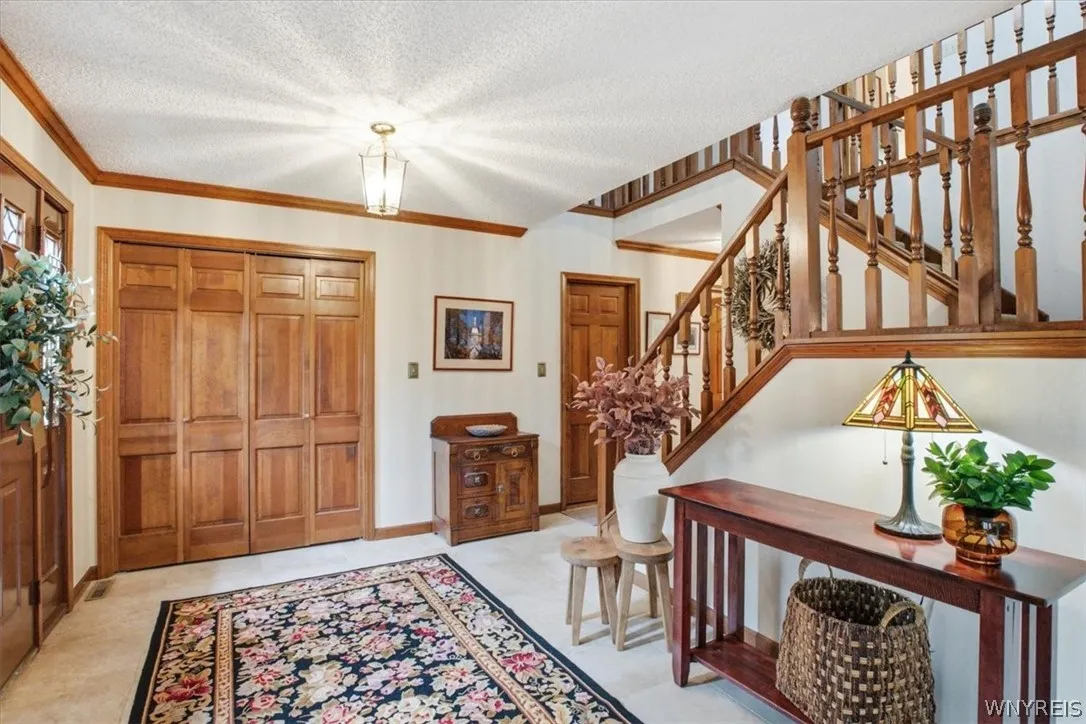 34 Birdsong Circle, Amherst, New York 14051, Amherst, New York 14051, 4 Bedrooms Bedrooms, 9 Rooms Rooms,2 BathroomsBathrooms,Residential,For Sale,34 Birdsong Circle, Amherst, New York 14051,0,B1698041