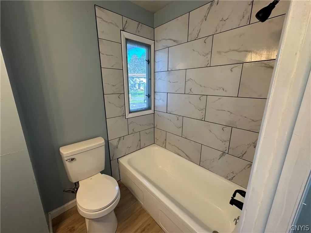 17 Gooseberry Lane, Clay, New York 13090, Clay, New York 13090, 3 Bedrooms Bedrooms, 5 Rooms Rooms,2 BathroomsBathrooms,Residential Lease,For Rent,17 Gooseberry Lane, Clay, New York 13090,0,S1697825