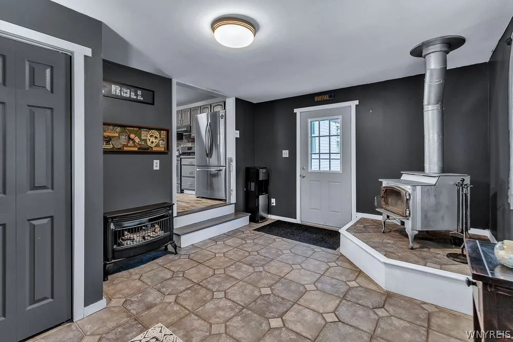 212 East Avenue, West Seneca, New York 14224, West Seneca, New York 14224, 4 Bedrooms Bedrooms, 8 Rooms Rooms,2 BathroomsBathrooms,Residential,For Sale,212 East Avenue, West Seneca, New York 14224,0,B1695243