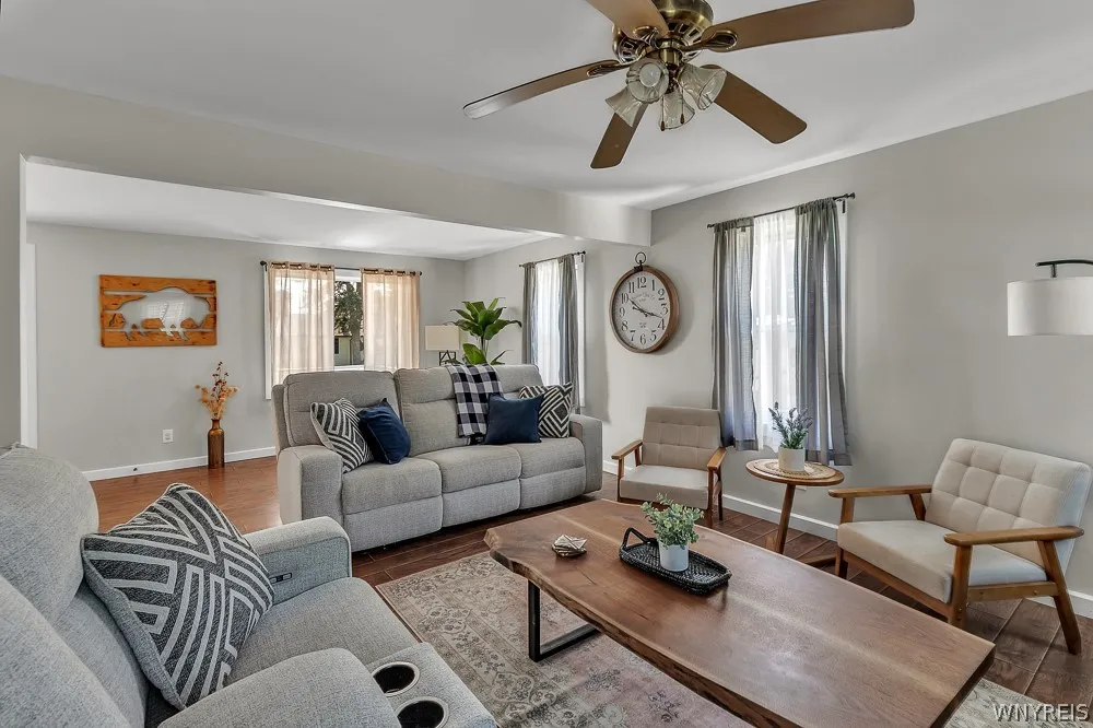212 East Avenue, West Seneca, New York 14224, West Seneca, New York 14224, 4 Bedrooms Bedrooms, 8 Rooms Rooms,2 BathroomsBathrooms,Residential,For Sale,212 East Avenue, West Seneca, New York 14224,0,B1695243