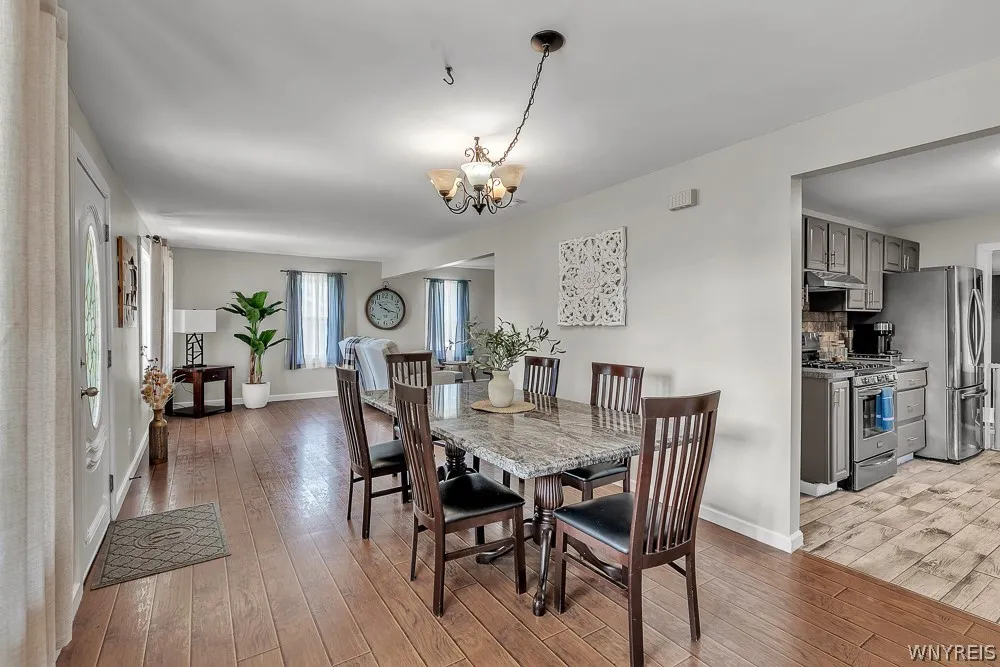 212 East Avenue, West Seneca, New York 14224, West Seneca, New York 14224, 4 Bedrooms Bedrooms, 8 Rooms Rooms,2 BathroomsBathrooms,Residential,For Sale,212 East Avenue, West Seneca, New York 14224,0,B1695243
