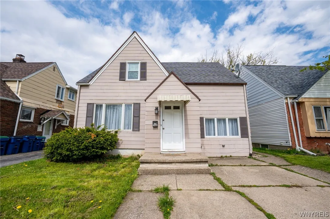 368 Grover Cleveland Highway, Amherst, New York 14, Amherst, New York 14226, 4 Bedrooms Bedrooms, 7 Rooms Rooms,2 BathroomsBathrooms,Residential,For Sale,368 Grover Cleveland Highway, Amherst, New York 14,0,B1698327