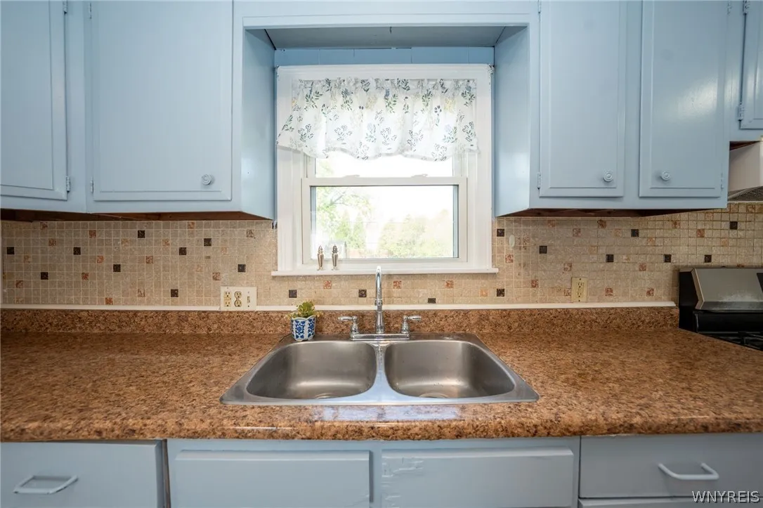 368 Grover Cleveland Highway, Amherst, New York 14, Amherst, New York 14226, 4 Bedrooms Bedrooms, 7 Rooms Rooms,2 BathroomsBathrooms,Residential,For Sale,368 Grover Cleveland Highway, Amherst, New York 14,0,B1698327