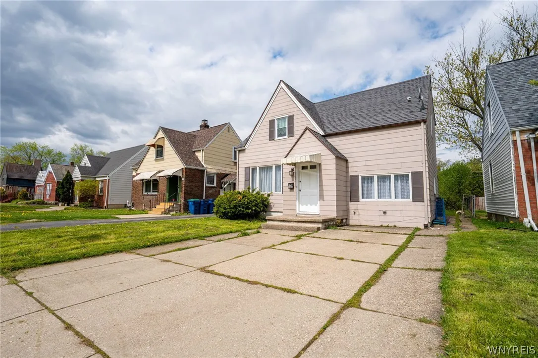 368 Grover Cleveland Highway, Amherst, New York 14, Amherst, New York 14226, 4 Bedrooms Bedrooms, 7 Rooms Rooms,2 BathroomsBathrooms,Residential,For Sale,368 Grover Cleveland Highway, Amherst, New York 14,0,B1698327