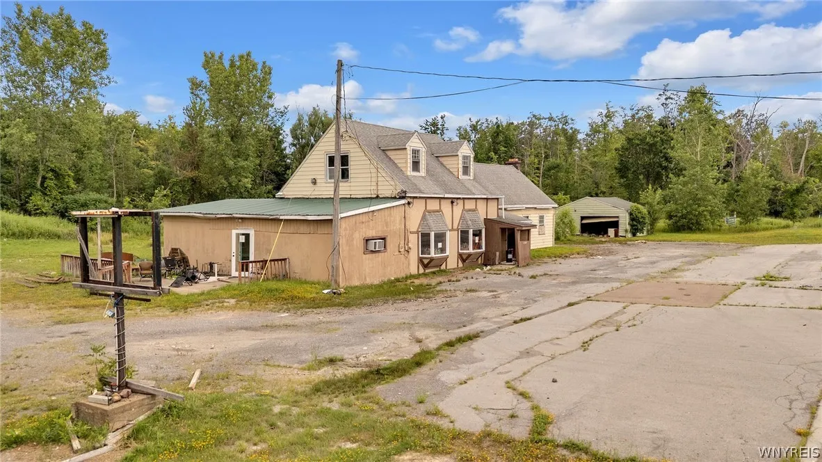 6310 Southwestern Boulevard, Hamburg, New York 140, Hamburg, New York 14075, ,Commercial Sale,For Sale,6310 Southwestern Boulevard, Hamburg, New York 140,0,B1698390