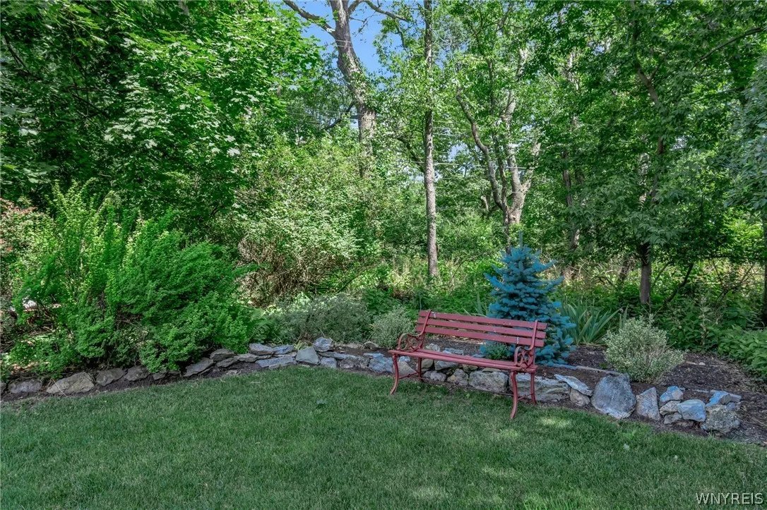 8634 Rebecca Drive, Clarence, New York 14221, Clarence, New York 14221, 4 Bedrooms Bedrooms, 8 Rooms Rooms,2 BathroomsBathrooms,Residential,For Sale,8634 Rebecca Drive, Clarence, New York 14221,0,B1698322