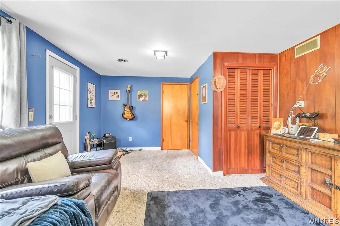 8634 Rebecca Drive, Clarence, New York 14221, Clarence, New York 14221, 4 Bedrooms Bedrooms, 8 Rooms Rooms,2 BathroomsBathrooms,Residential,For Sale,8634 Rebecca Drive, Clarence, New York 14221,0,B1698322
