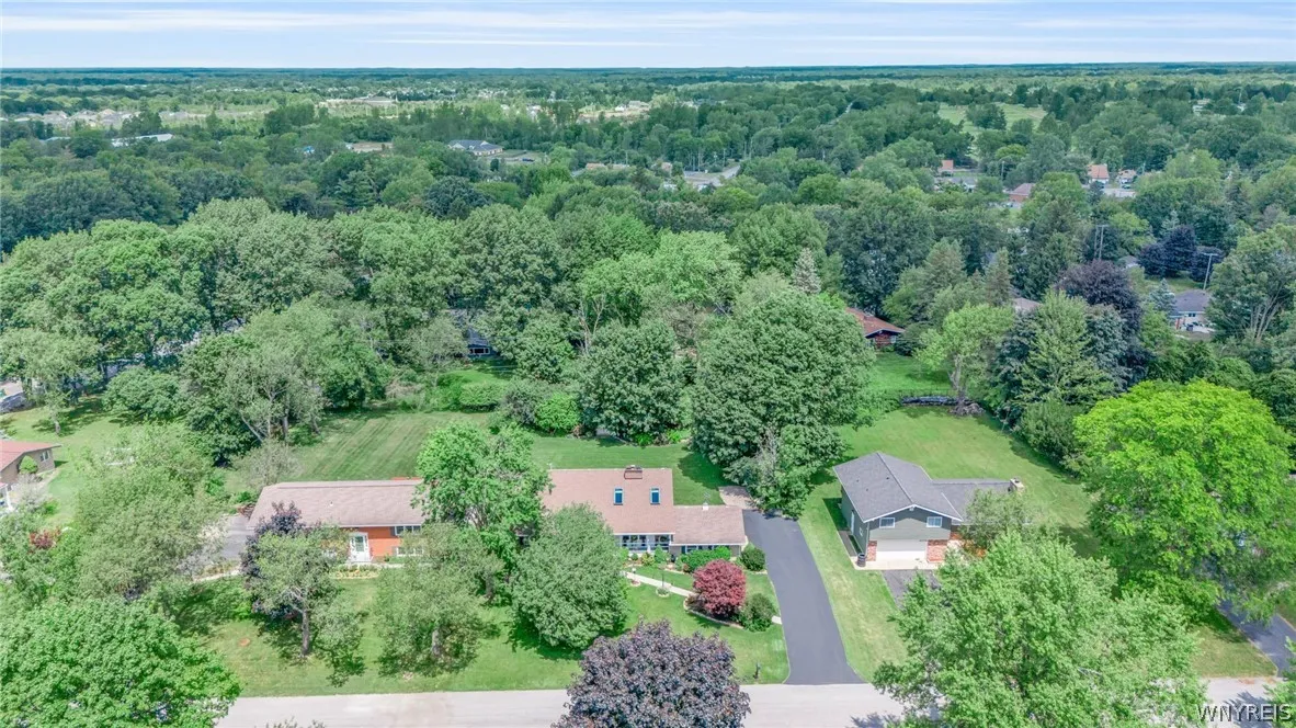 8634 Rebecca Drive, Clarence, New York 14221, Clarence, New York 14221, 4 Bedrooms Bedrooms, 8 Rooms Rooms,2 BathroomsBathrooms,Residential,For Sale,8634 Rebecca Drive, Clarence, New York 14221,0,B1698322