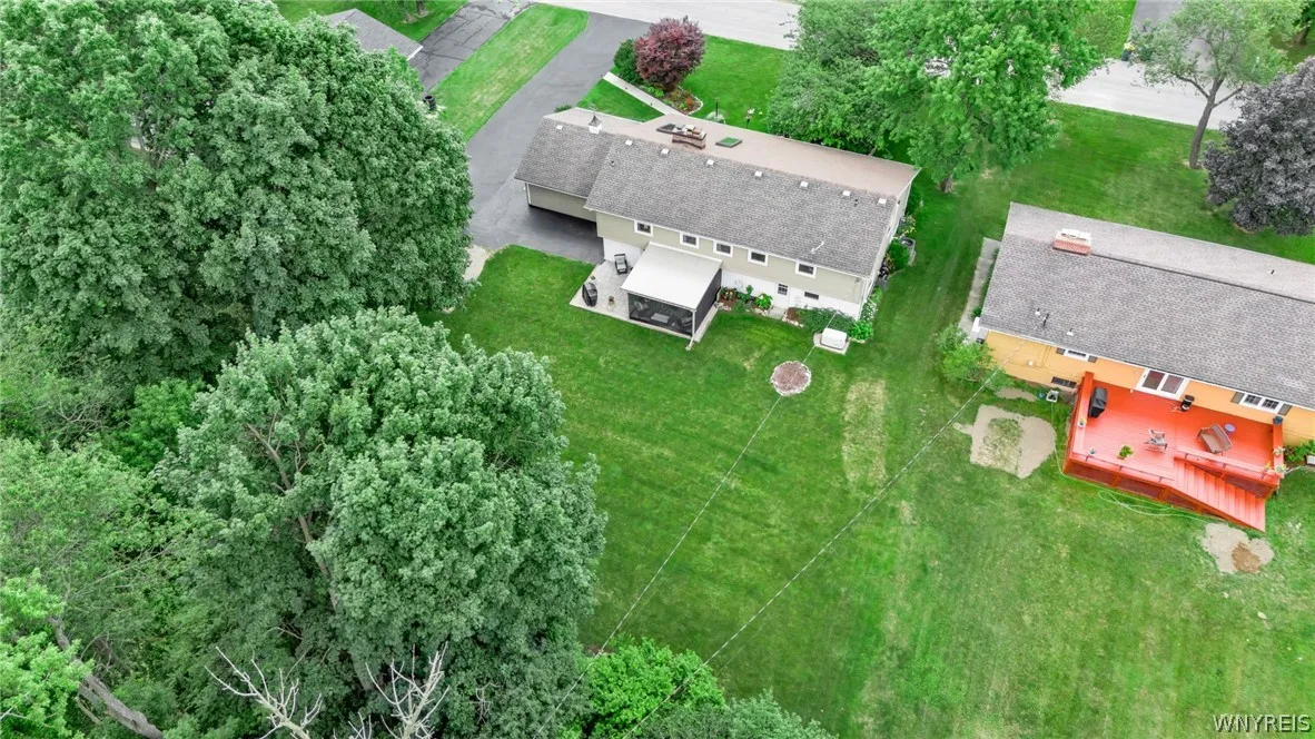 8634 Rebecca Drive, Clarence, New York 14221, Clarence, New York 14221, 4 Bedrooms Bedrooms, 8 Rooms Rooms,2 BathroomsBathrooms,Residential,For Sale,8634 Rebecca Drive, Clarence, New York 14221,0,B1698322
