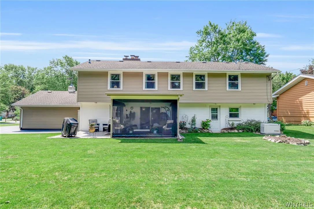 8634 Rebecca Drive, Clarence, New York 14221, Clarence, New York 14221, 4 Bedrooms Bedrooms, 8 Rooms Rooms,2 BathroomsBathrooms,Residential,For Sale,8634 Rebecca Drive, Clarence, New York 14221,0,B1698322