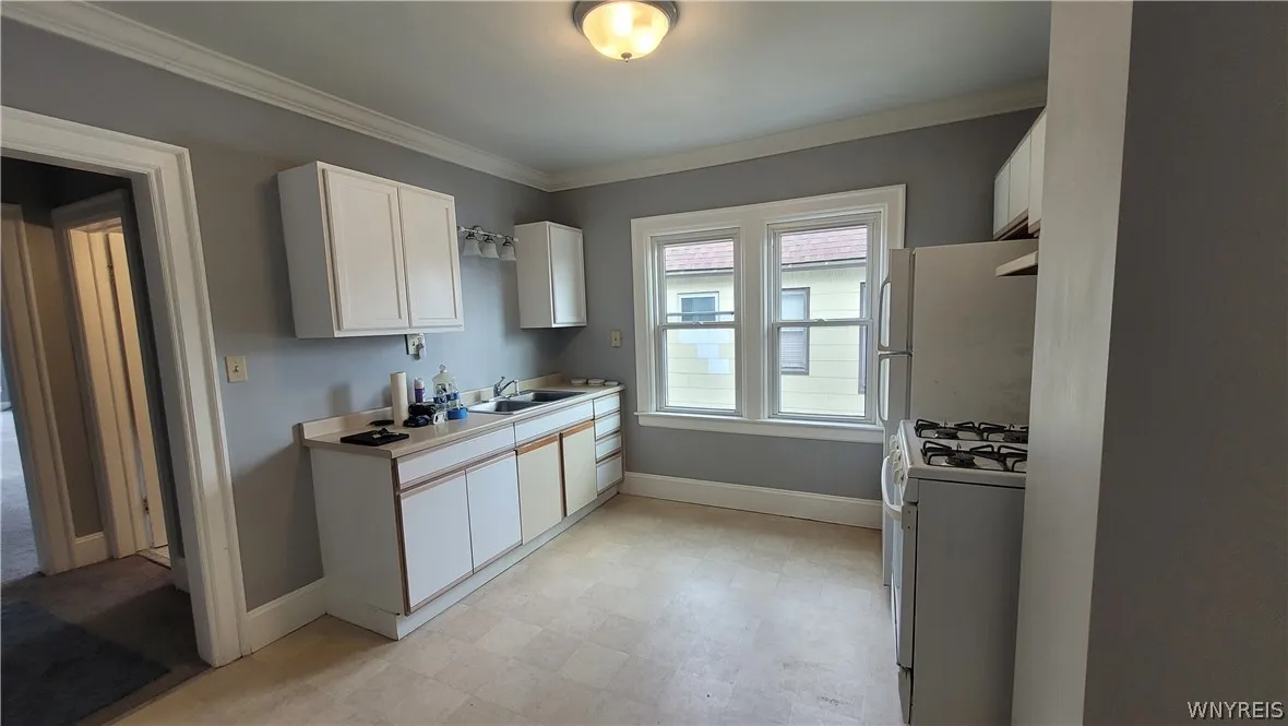 Kitchen with appliances