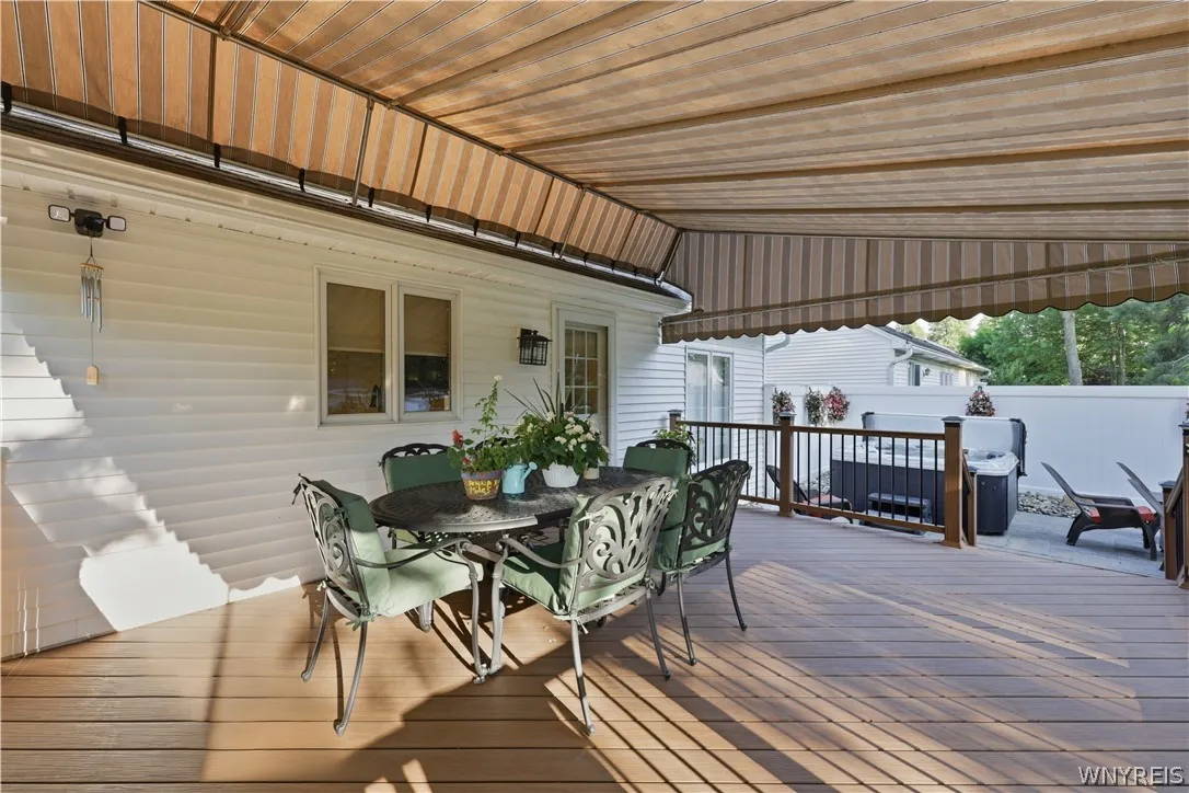 90 Grasspointe Drive, Amherst, New York 14228, Amherst, New York 14228, 3 Bedrooms Bedrooms, 6 Rooms Rooms,2 BathroomsBathrooms,Residential,For Sale,90 Grasspointe Drive, Amherst, New York 14228,0,B1698046