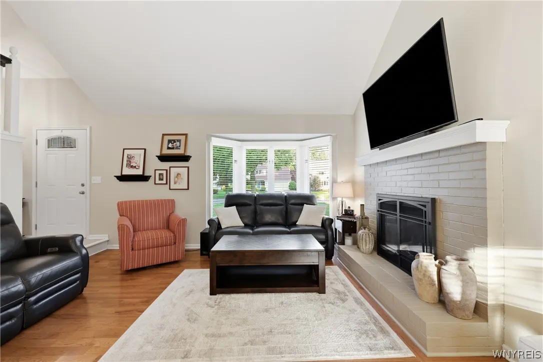 90 Grasspointe Drive, Amherst, New York 14228, Amherst, New York 14228, 3 Bedrooms Bedrooms, 6 Rooms Rooms,2 BathroomsBathrooms,Residential,For Sale,90 Grasspointe Drive, Amherst, New York 14228,0,B1698046