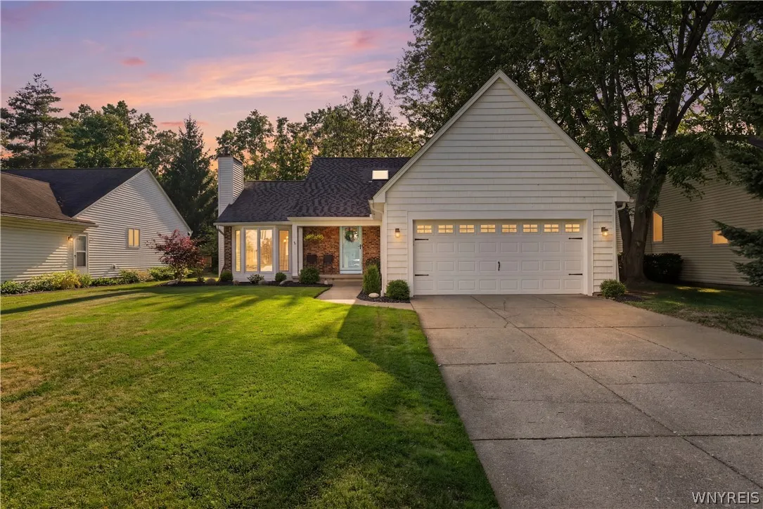 90 Grasspointe Drive, Amherst, New York 14228, Amherst, New York 14228, 3 Bedrooms Bedrooms, 6 Rooms Rooms,2 BathroomsBathrooms,Residential,For Sale,90 Grasspointe Drive, Amherst, New York 14228,0,B1698046