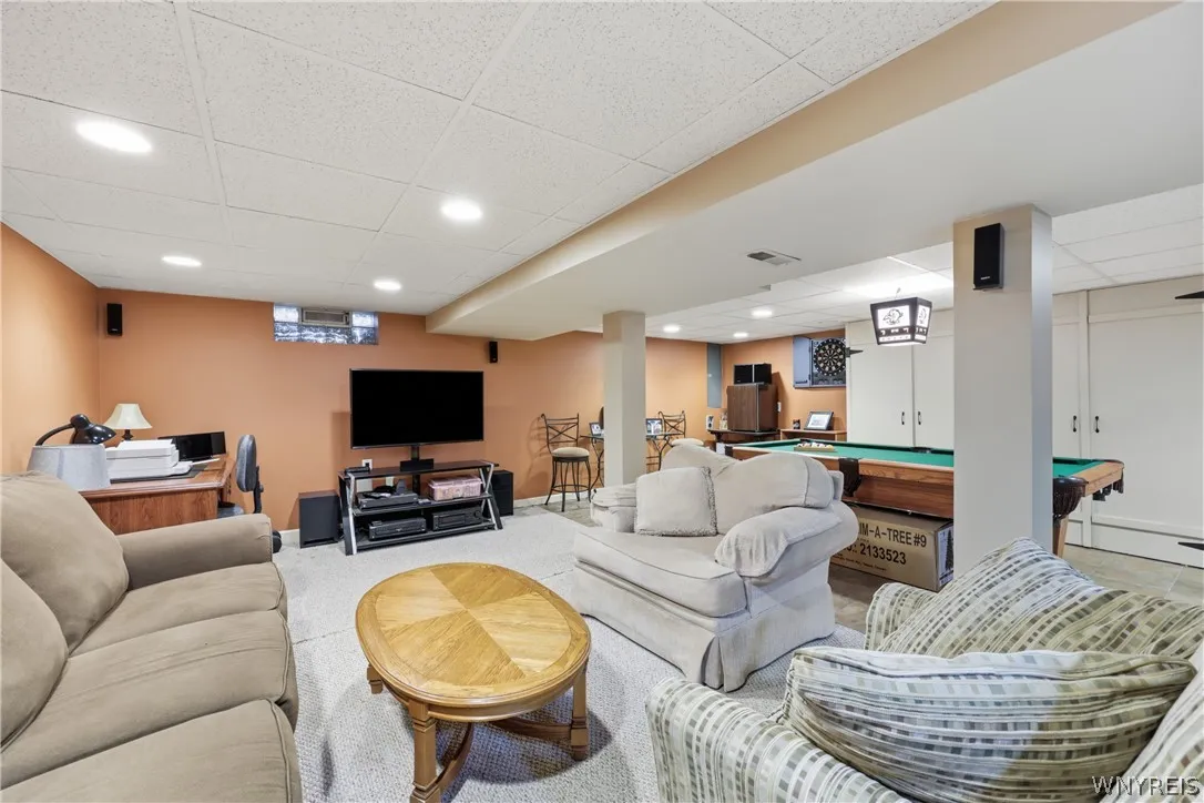 90 Grasspointe Drive, Amherst, New York 14228, Amherst, New York 14228, 3 Bedrooms Bedrooms, 6 Rooms Rooms,2 BathroomsBathrooms,Residential,For Sale,90 Grasspointe Drive, Amherst, New York 14228,0,B1698046