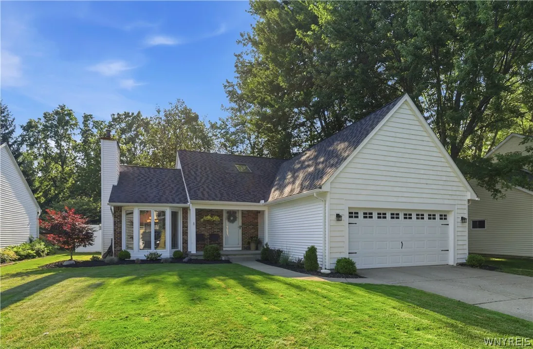 90 Grasspointe Drive, Amherst, New York 14228, Amherst, New York 14228, 3 Bedrooms Bedrooms, 6 Rooms Rooms,2 BathroomsBathrooms,Residential,For Sale,90 Grasspointe Drive, Amherst, New York 14228,0,B1698046