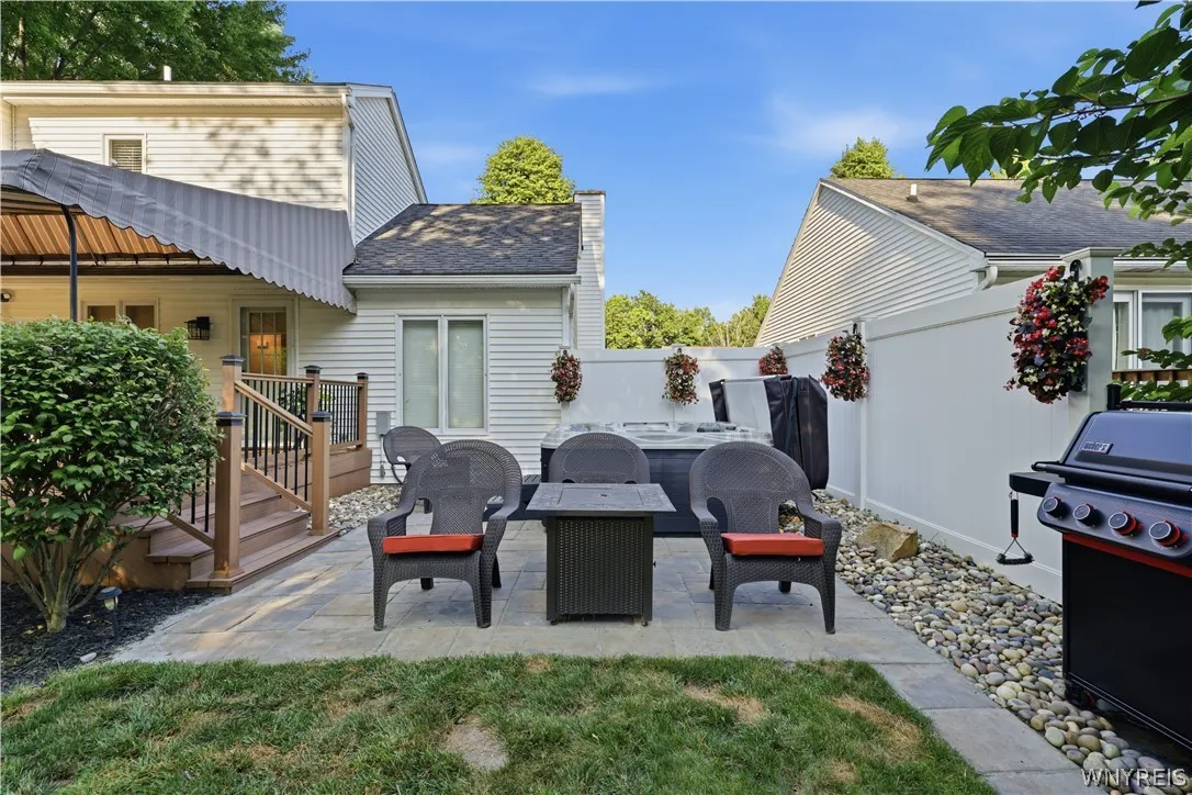 90 Grasspointe Drive, Amherst, New York 14228, Amherst, New York 14228, 3 Bedrooms Bedrooms, 6 Rooms Rooms,2 BathroomsBathrooms,Residential,For Sale,90 Grasspointe Drive, Amherst, New York 14228,0,B1698046
