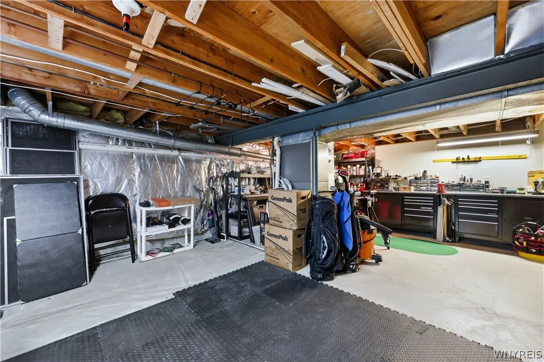 90 Grasspointe Drive, Amherst, New York 14228, Amherst, New York 14228, 3 Bedrooms Bedrooms, 6 Rooms Rooms,2 BathroomsBathrooms,Residential,For Sale,90 Grasspointe Drive, Amherst, New York 14228,0,B1698046