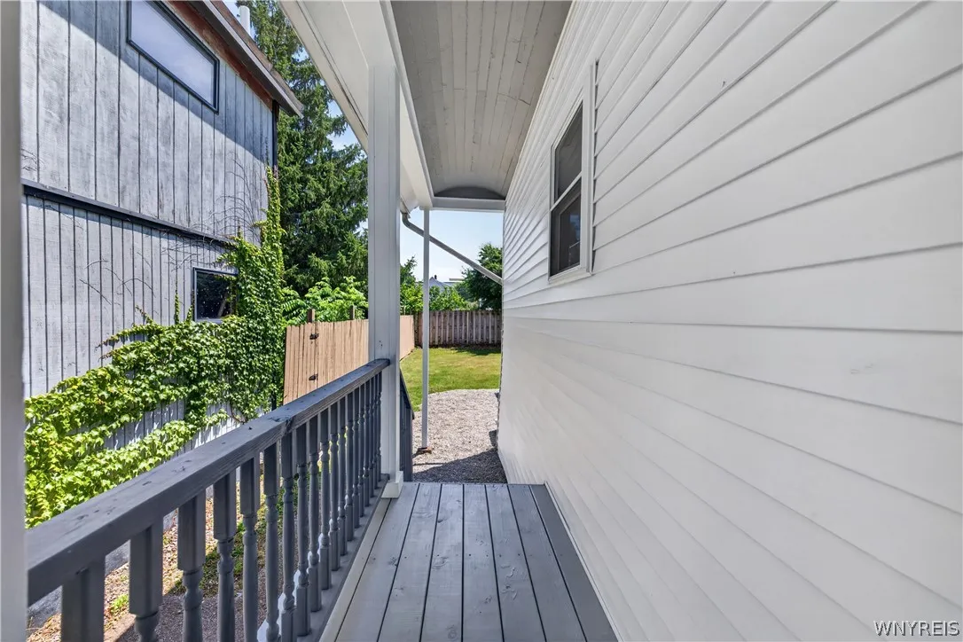185 Hamburg Street, Buffalo, New York 14204, Buffalo, New York 14204, 3 Bedrooms Bedrooms, 5 Rooms Rooms,1 BathroomBathrooms,Residential,For Sale,185 Hamburg Street, Buffalo, New York 14204,0,B1697294