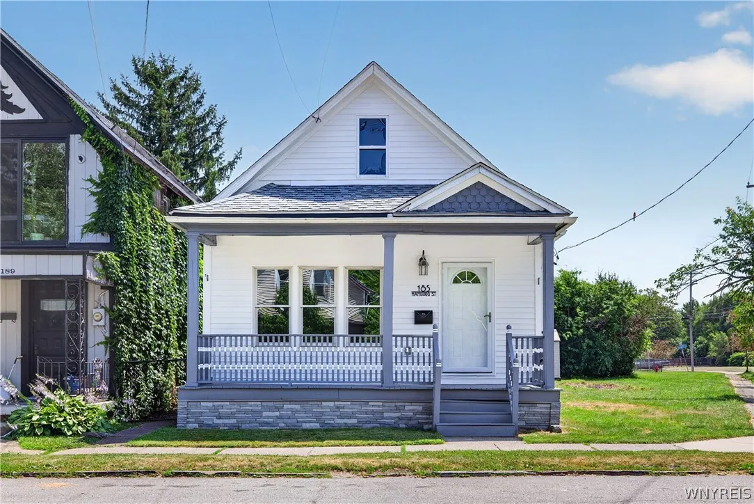 185 Hamburg Street, Buffalo, New York 14204, Buffalo, New York 14204, 3 Bedrooms Bedrooms, 5 Rooms Rooms,1 BathroomBathrooms,Residential,For Sale,185 Hamburg Street, Buffalo, New York 14204,0,B1697294