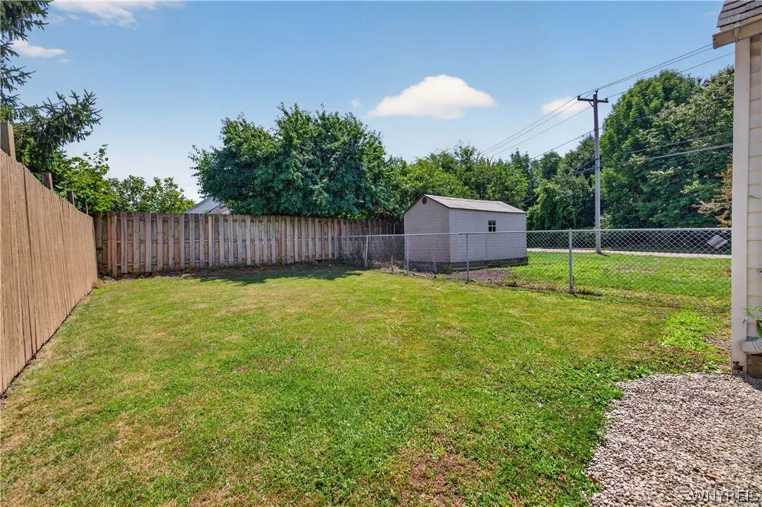 185 Hamburg Street, Buffalo, New York 14204, Buffalo, New York 14204, 3 Bedrooms Bedrooms, 5 Rooms Rooms,1 BathroomBathrooms,Residential,For Sale,185 Hamburg Street, Buffalo, New York 14204,0,B1697294