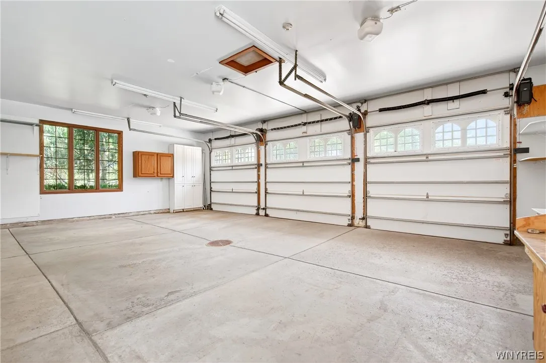 45 Red Wing Court, Amherst, New York 14051, Amherst, New York 14051, 3 Bedrooms Bedrooms, 13 Rooms Rooms,3 BathroomsBathrooms,Residential,For Sale,45 Red Wing Court, Amherst, New York 14051,0,B1682030