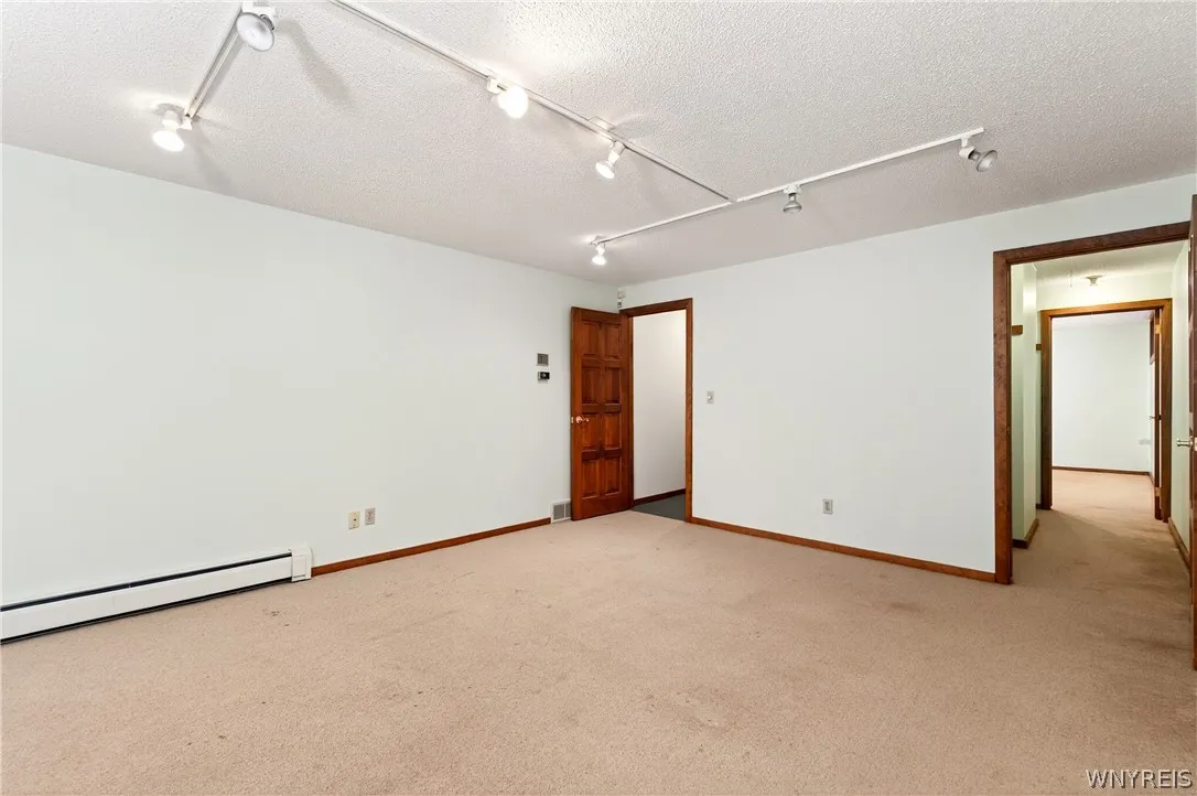 45 Red Wing Court, Amherst, New York 14051, Amherst, New York 14051, 3 Bedrooms Bedrooms, 13 Rooms Rooms,3 BathroomsBathrooms,Residential,For Sale,45 Red Wing Court, Amherst, New York 14051,0,B1682030