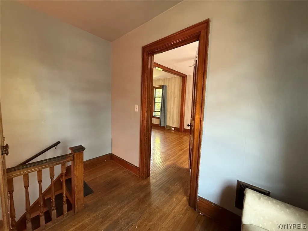 74 Ashton Place, Buffalo, New York 14220, Buffalo, New York 14220, 3 Bedrooms Bedrooms, 7 Rooms Rooms,1 BathroomBathrooms,Residential Lease,For Rent,74 Ashton Place, Buffalo, New York 14220,0,B1698472