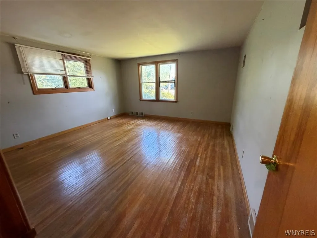 129 Maple Road, Amherst, New York 14221, Amherst, New York 14221, 3 Bedrooms Bedrooms, 9 Rooms Rooms,1 BathroomBathrooms,Residential,For Sale,129 Maple Road, Amherst, New York 14221,0,B1698447