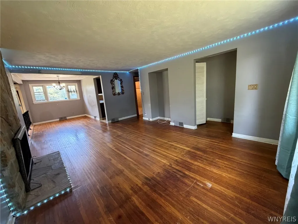 129 Maple Road, Amherst, New York 14221, Amherst, New York 14221, 3 Bedrooms Bedrooms, 9 Rooms Rooms,1 BathroomBathrooms,Residential,For Sale,129 Maple Road, Amherst, New York 14221,0,B1698447
